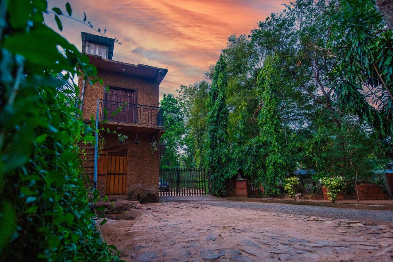 Bed and Breakfast Private Organic House Udawalawe Exterior foto